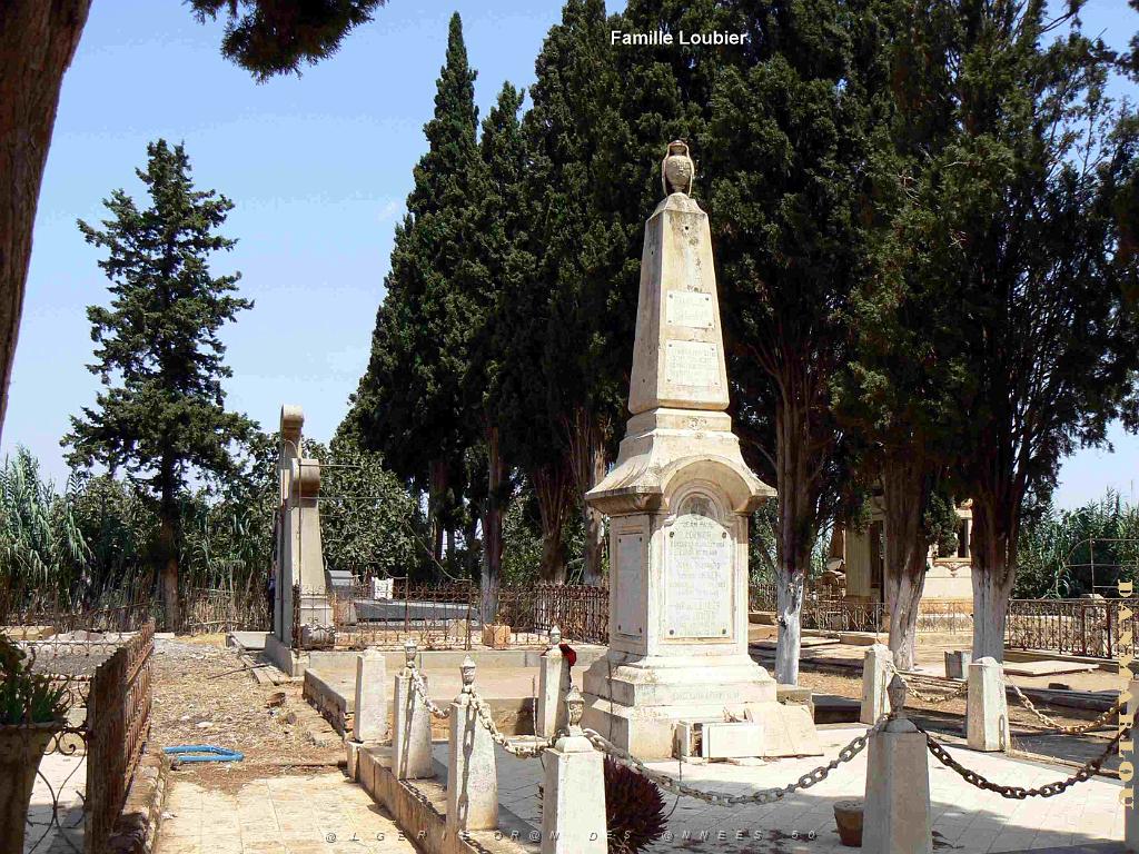 HAMMAM BOU HADJAR 2009 LE CIMETIERE   (10).jpg